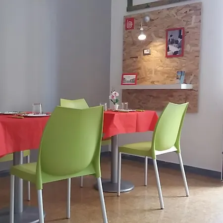 Leonardo Гостевой дом *